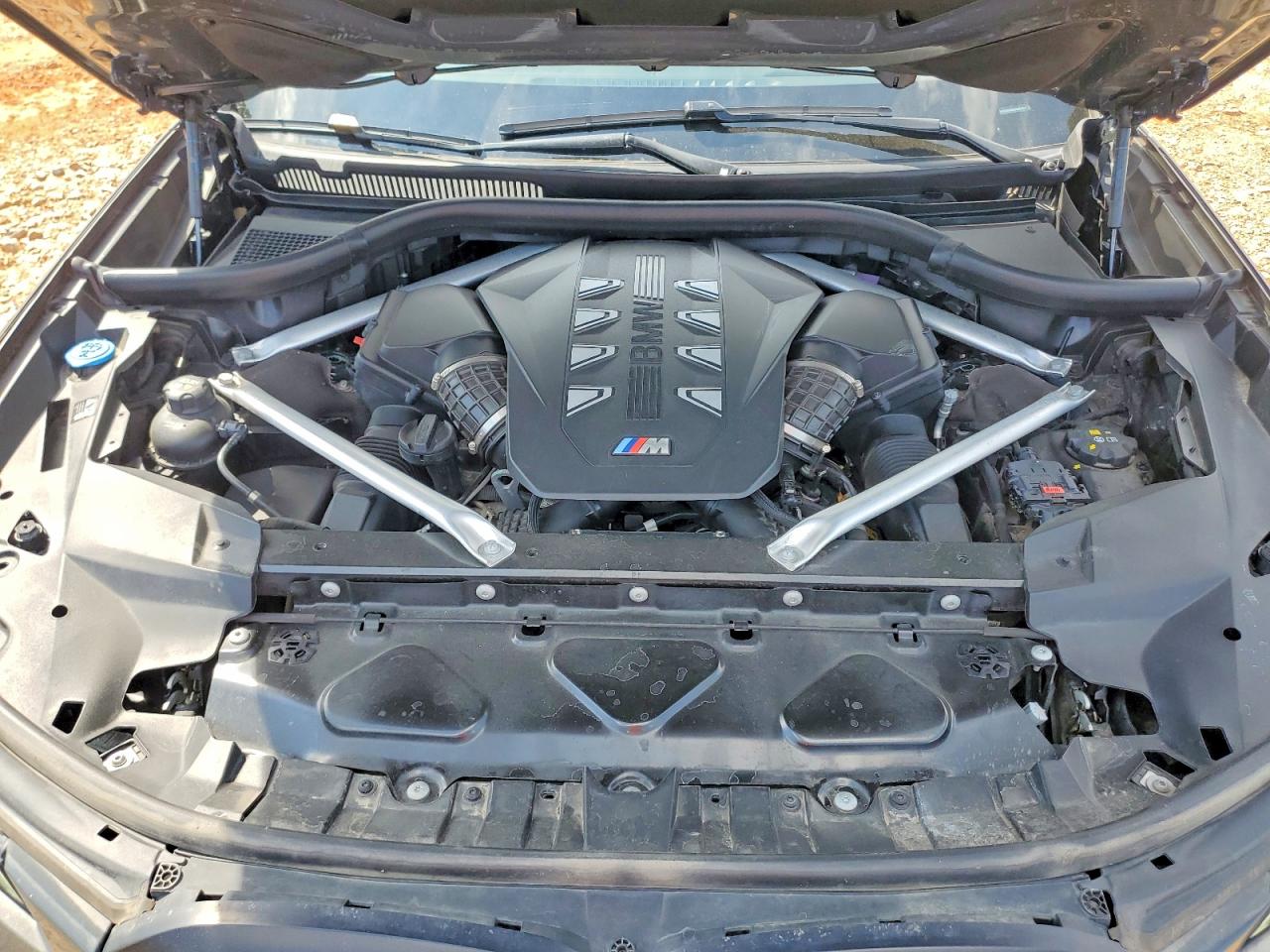 2024 BMW X7 M60i