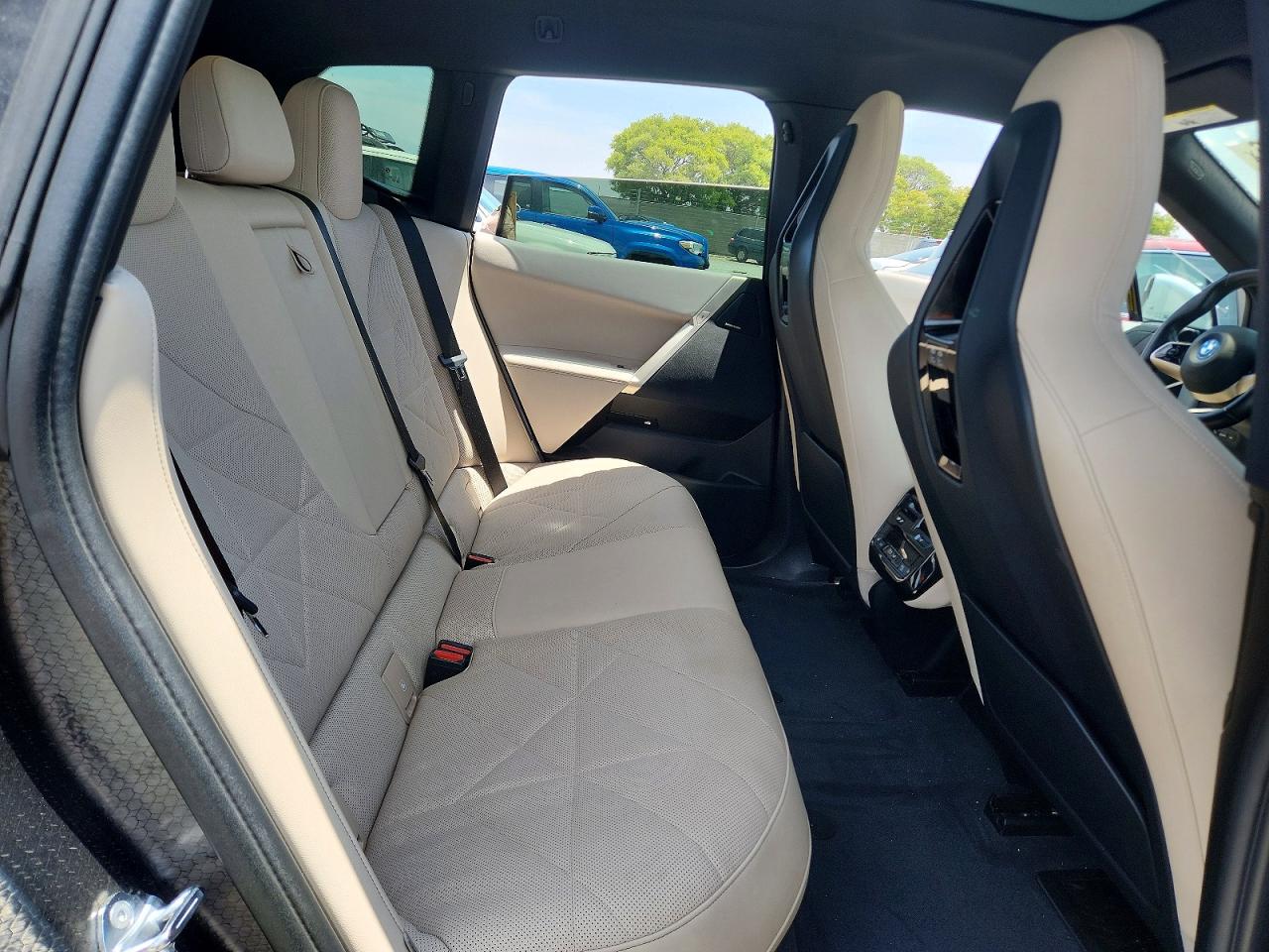 2023 BMW IX xDrive50i