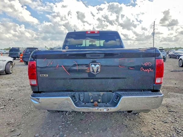 2020 RAM 1500 CLASSIC SLT
