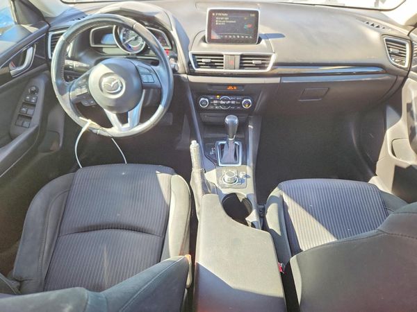 2015 MAZDA 3 Touring/GS