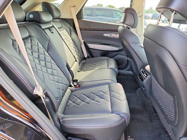 2026 GENESIS GV70