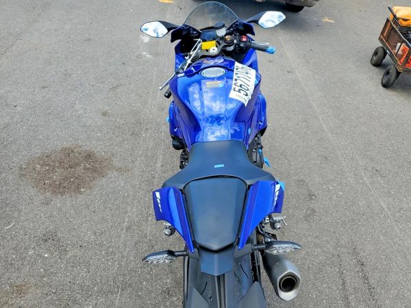 2024 YAMAHA YZFR1