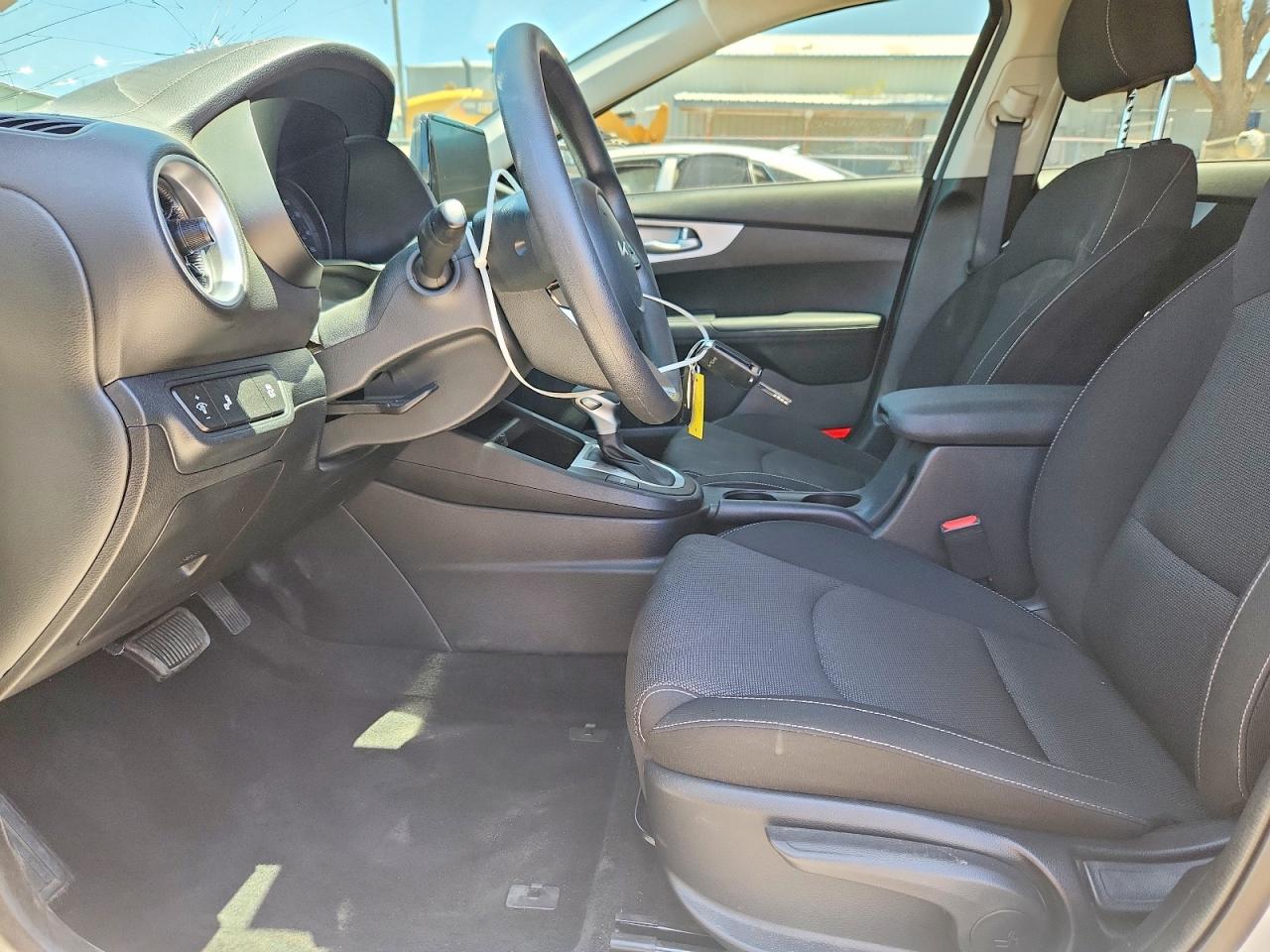 2024 KIA FORTE LX, LXS