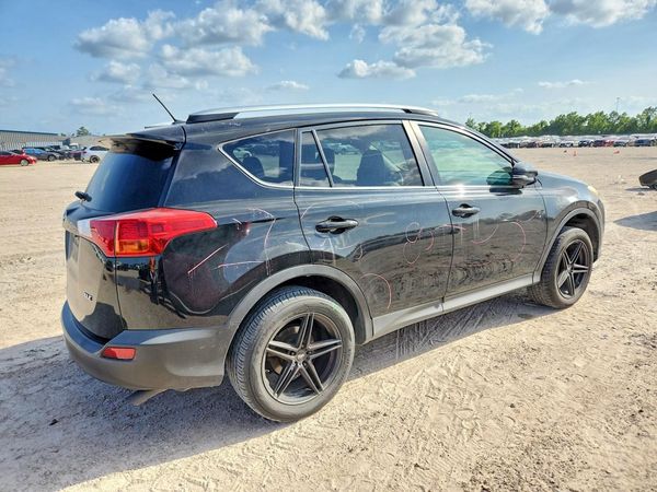 2015 TOYOTA RAV4