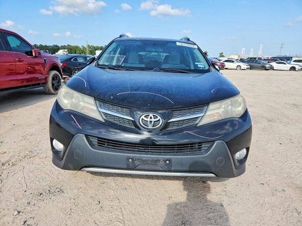 2015 TOYOTA RAV4