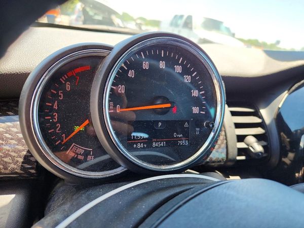 2016 MINI COOPER
