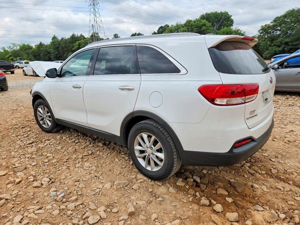 2016 KIA SORENTO L / LX