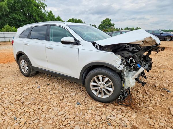 2016 KIA SORENTO L / LX