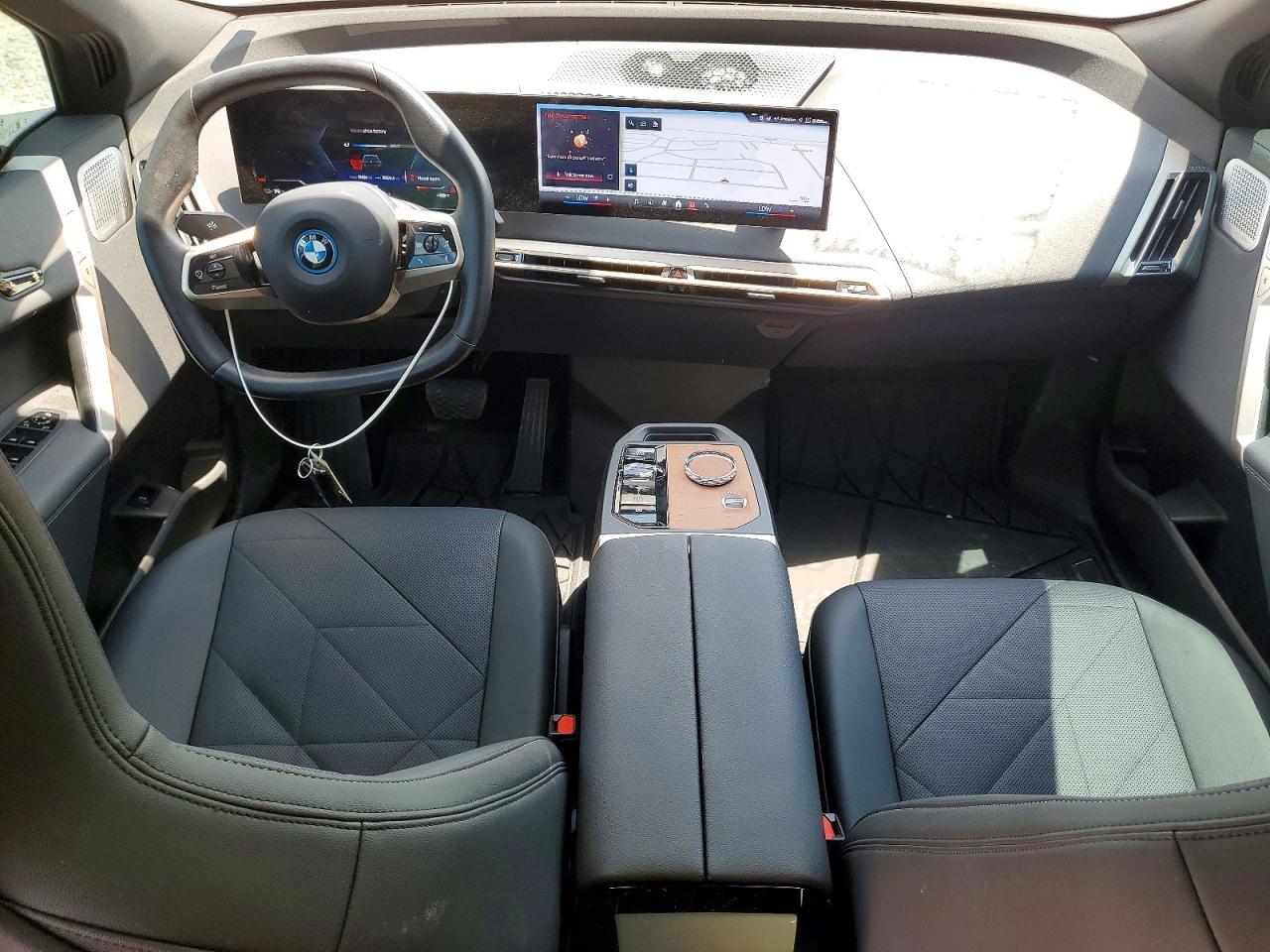 2024 BMW IX