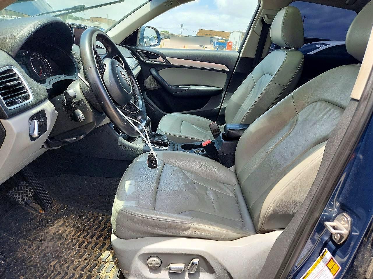 2017 AUDI Q3 quattro Premium Plus