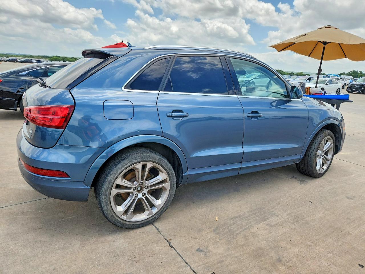 2017 AUDI Q3 quattro Premium Plus