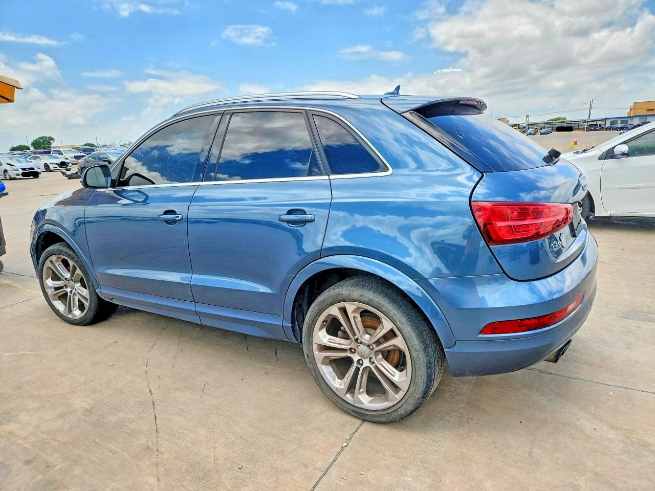 2017 AUDI Q3 quattro Premium Plus
