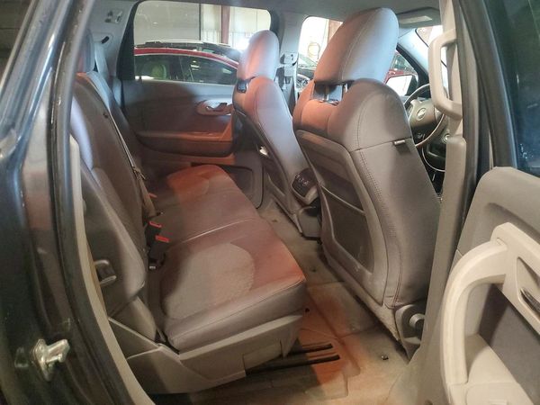 2012 CHEVROLET TRAVERSE LS