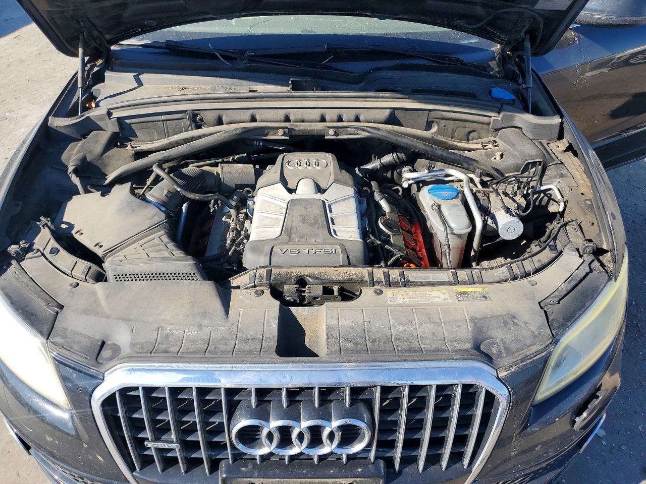 2013 AUDI Q5 Premium Plus