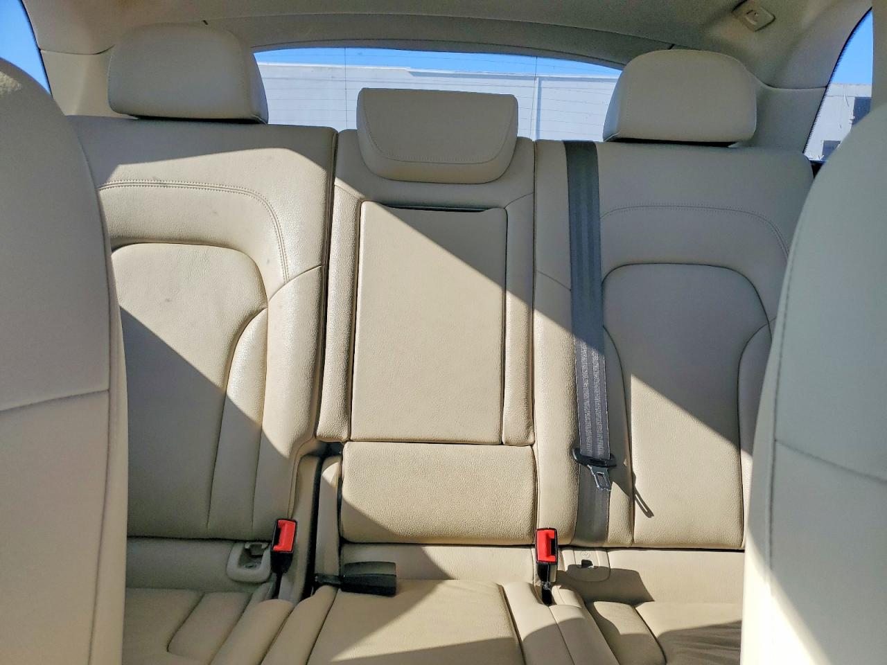 2013 AUDI Q5 Premium Plus