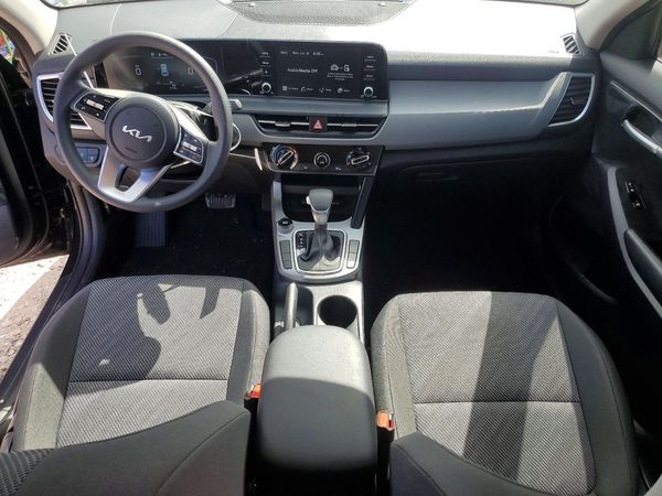 2026 KIA SELTOS LX
