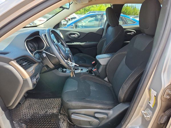 2016 JEEP CHEROKEE LATITUDE 4X4