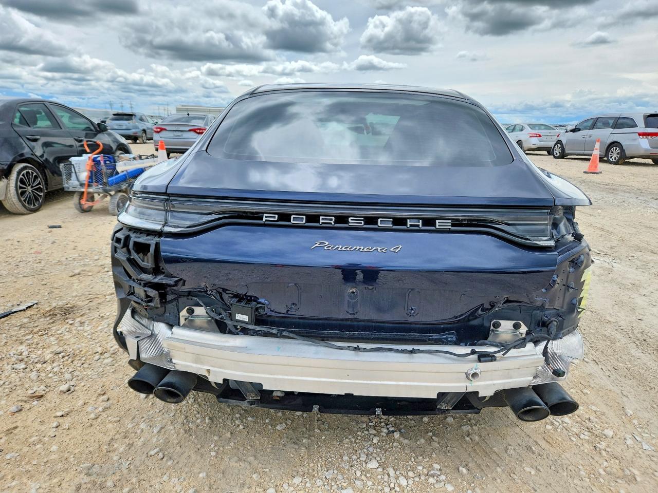 2022 PORSCHE PANAMERA Panamera / Panamera 4