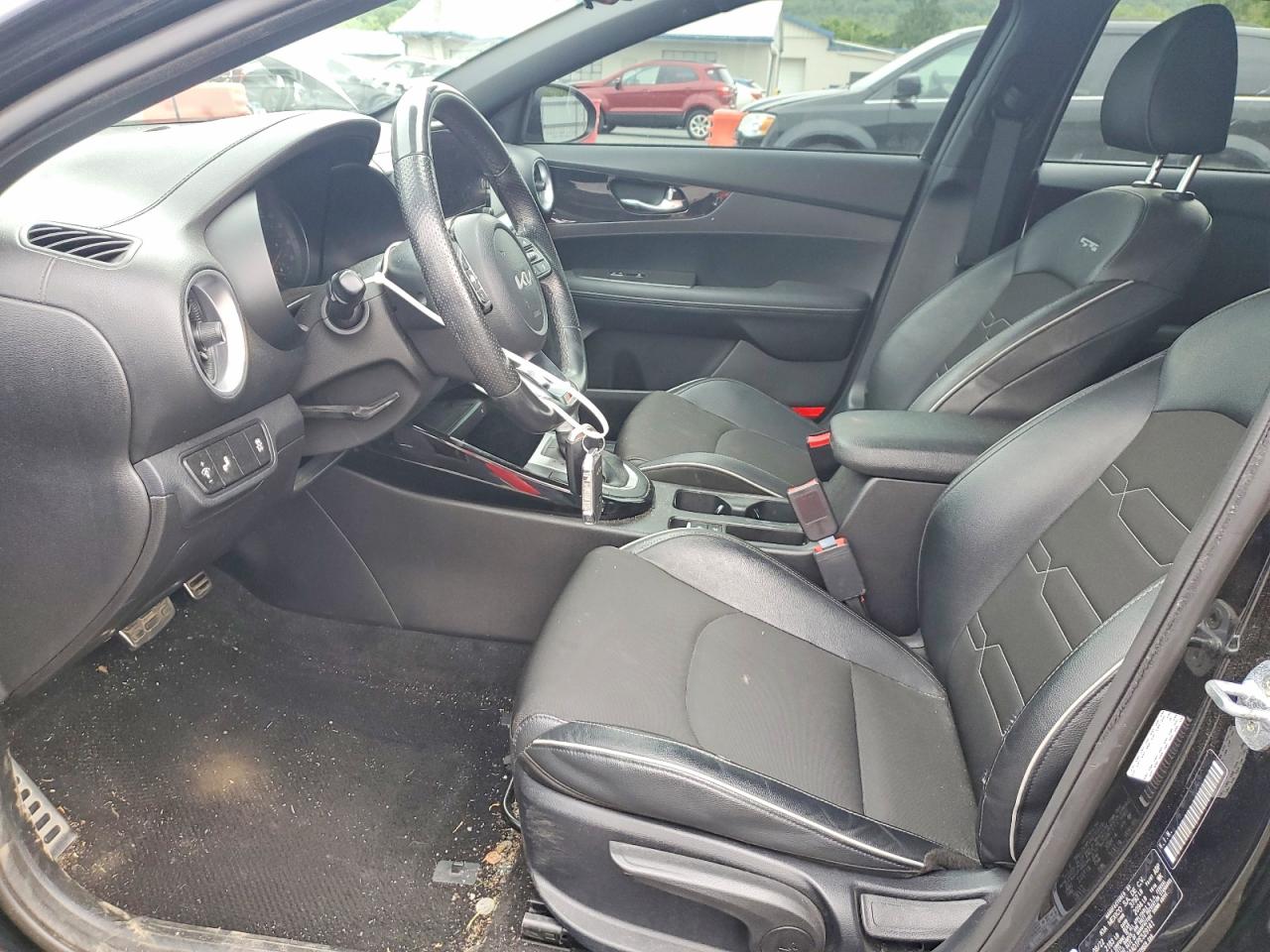 2023 KIA FORTE GT Line