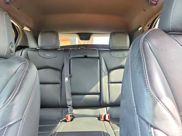 2022 CADILLAC XT4 Premium Luxury