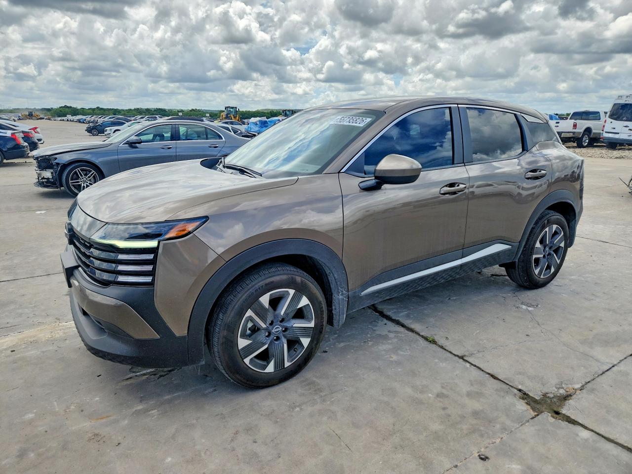 2025 NISSAN KICKS SV