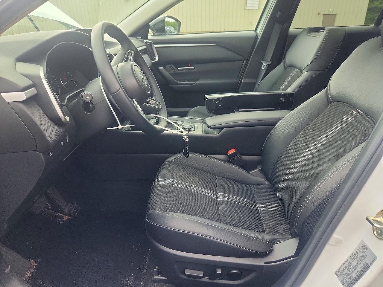 2025 MAZDA CX-50 Premium