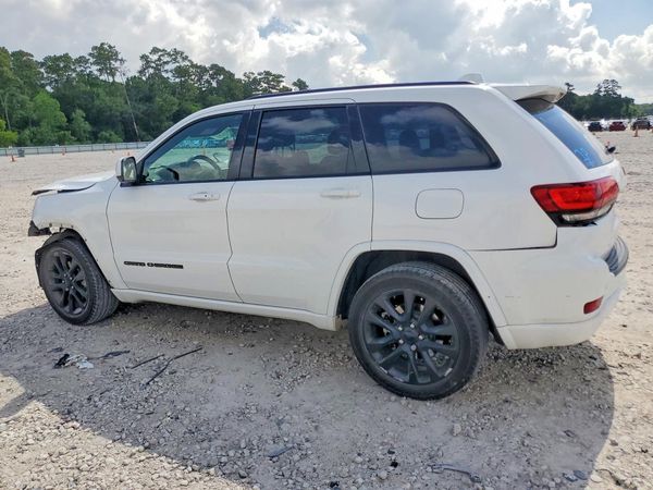 2018 JEEP GRAND CHEROKEE LAREDO 4X2