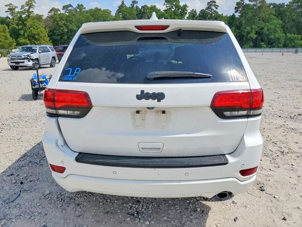 2018 JEEP GRAND CHEROKEE LAREDO 4X2