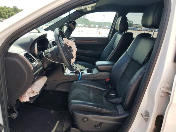 2018 JEEP GRAND CHEROKEE LAREDO 4X2