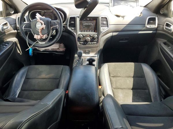 2018 JEEP GRAND CHEROKEE LAREDO 4X2