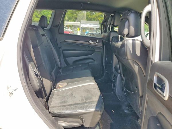 2018 JEEP GRAND CHEROKEE LAREDO 4X2