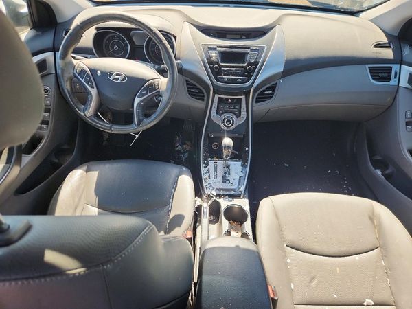 2013 HYUNDAI ELANTRA