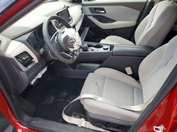 2021 NISSAN ROGUE SV — DENT