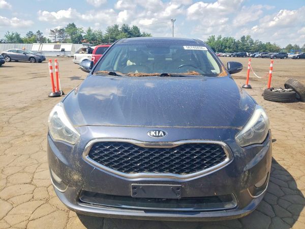 2014 KIA CADENZA