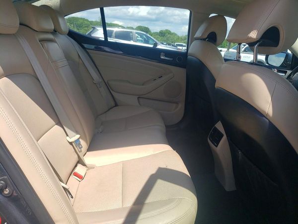 2014 KIA CADENZA