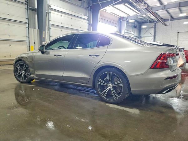 2019 VOLVO S60