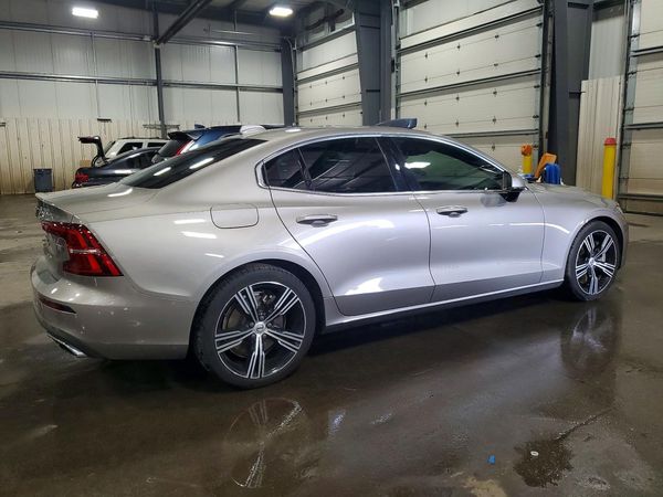 2019 VOLVO S60