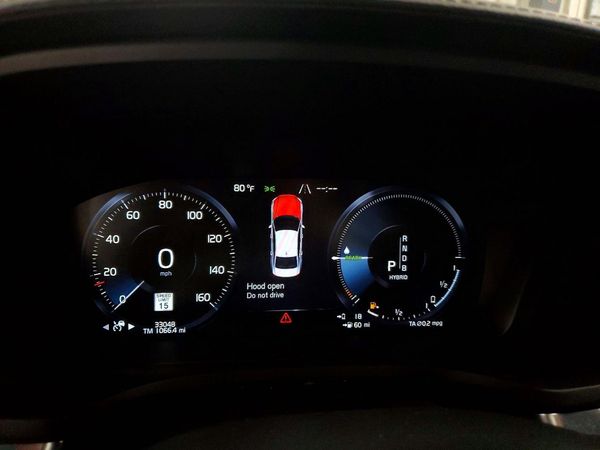 2019 VOLVO S60