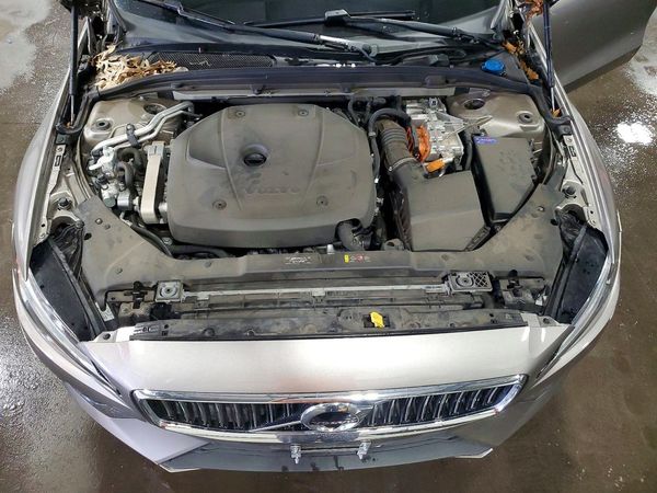 2019 VOLVO S60
