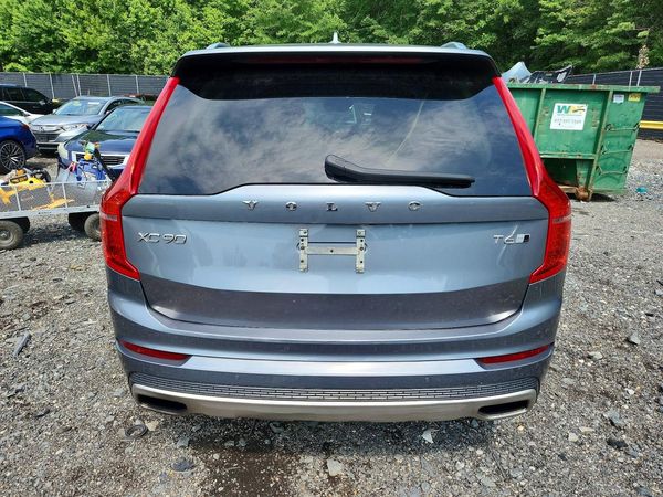 2016 VOLVO XC90