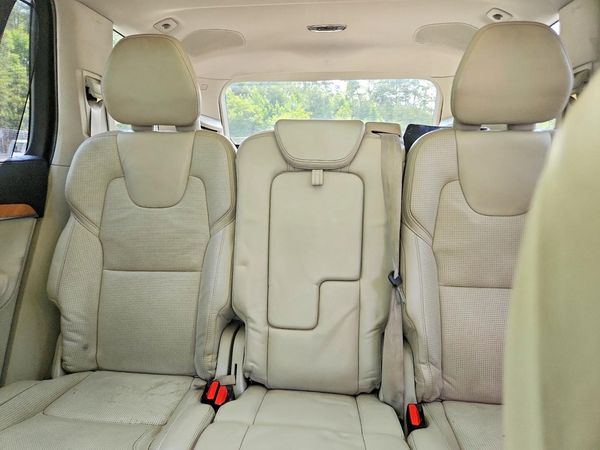 2016 VOLVO XC90