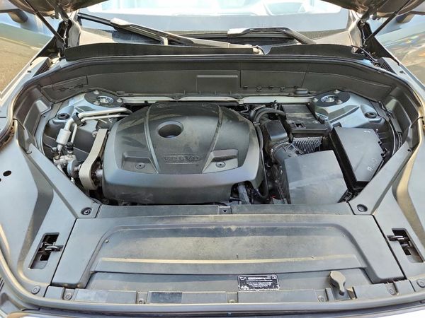 2016 VOLVO XC90