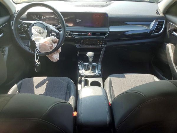 2024 KIA SELTOS S, X-Line