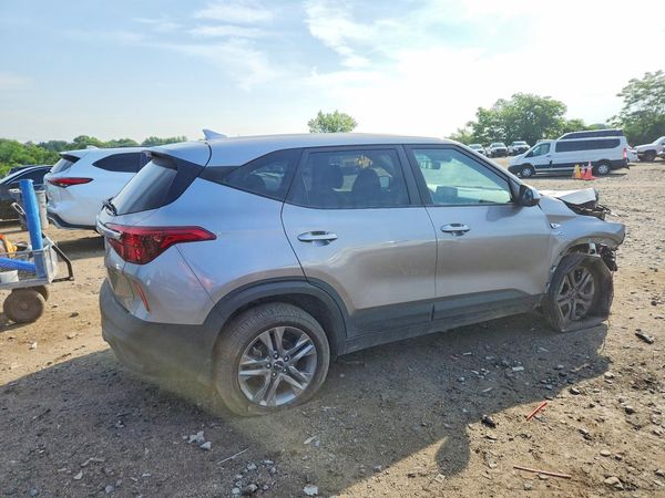 2023 KIA SELTOS LX
