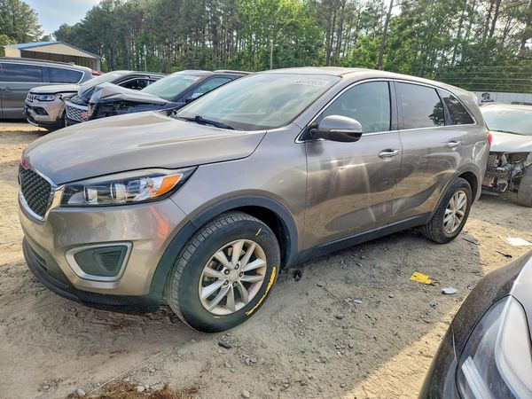 2016 KIA SORENTO L / LX