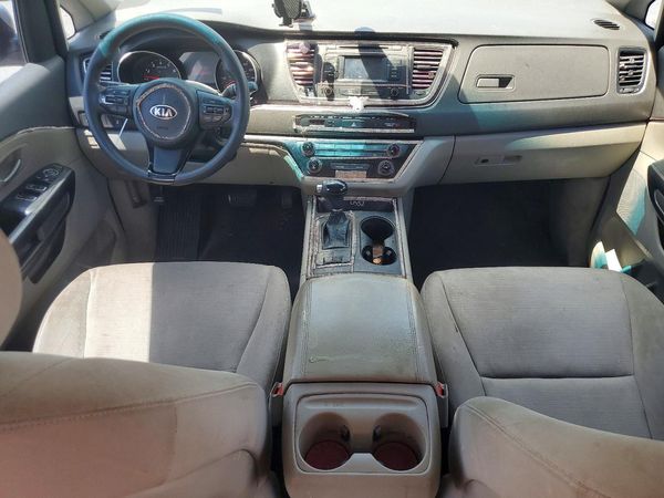 2015 KIA SEDONA GL - Middle-low