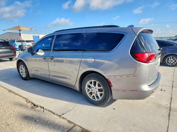 2020 CHRYSLER VOYAGER LXI