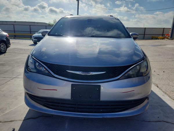 2020 CHRYSLER VOYAGER LXI