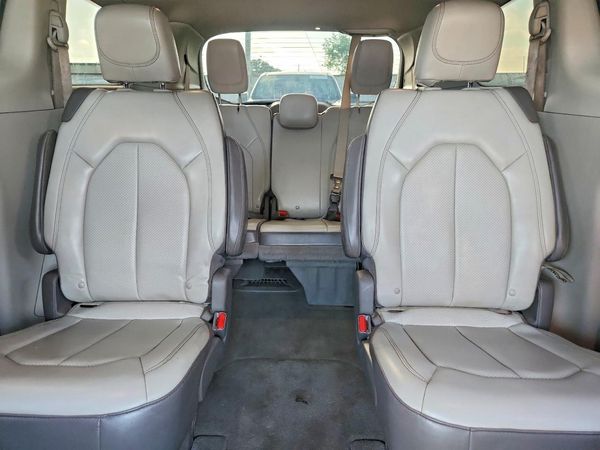 2020 CHRYSLER VOYAGER LXI