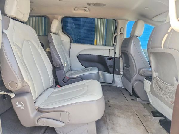 2020 CHRYSLER VOYAGER LXI